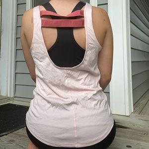 nike workout top